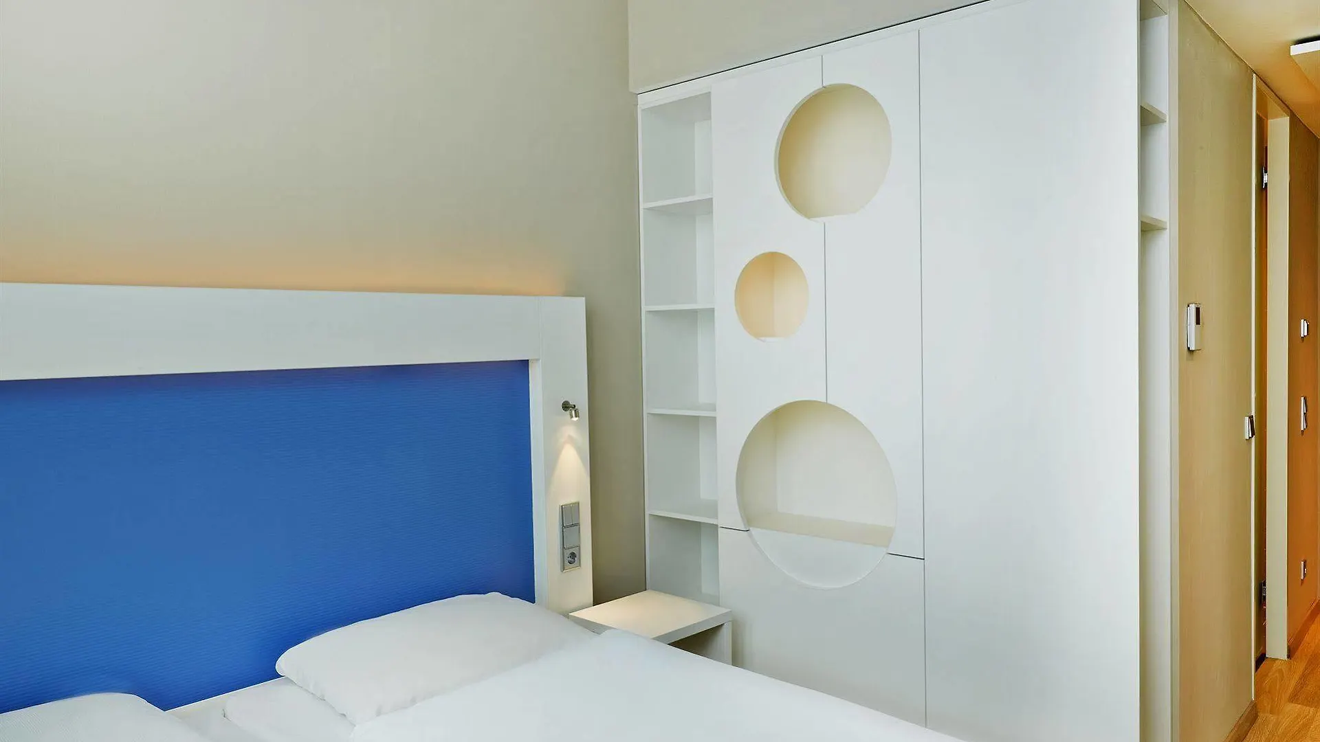 H2 Hotel Muenchen Messe 3*, Мюнхен Германия